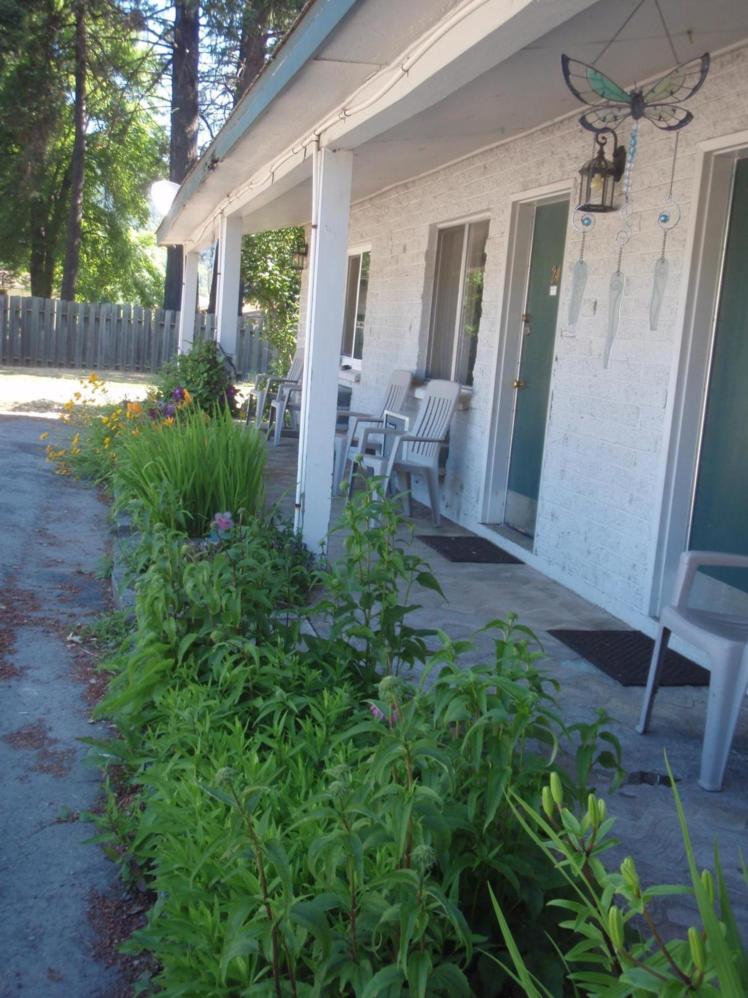 Forest Lodge Motel Happy Camp Exterior photo