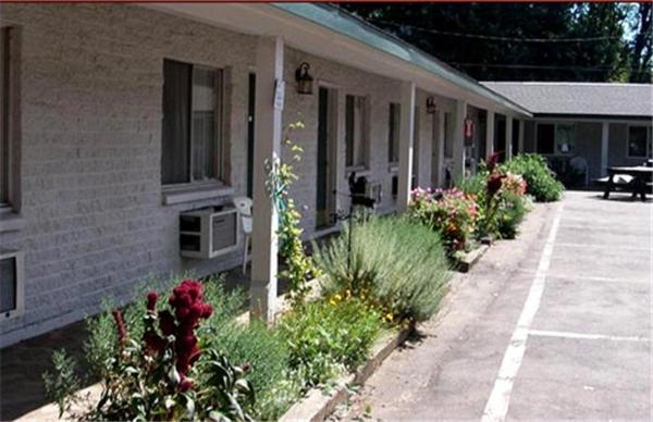 Forest Lodge Motel Happy Camp Exterior photo